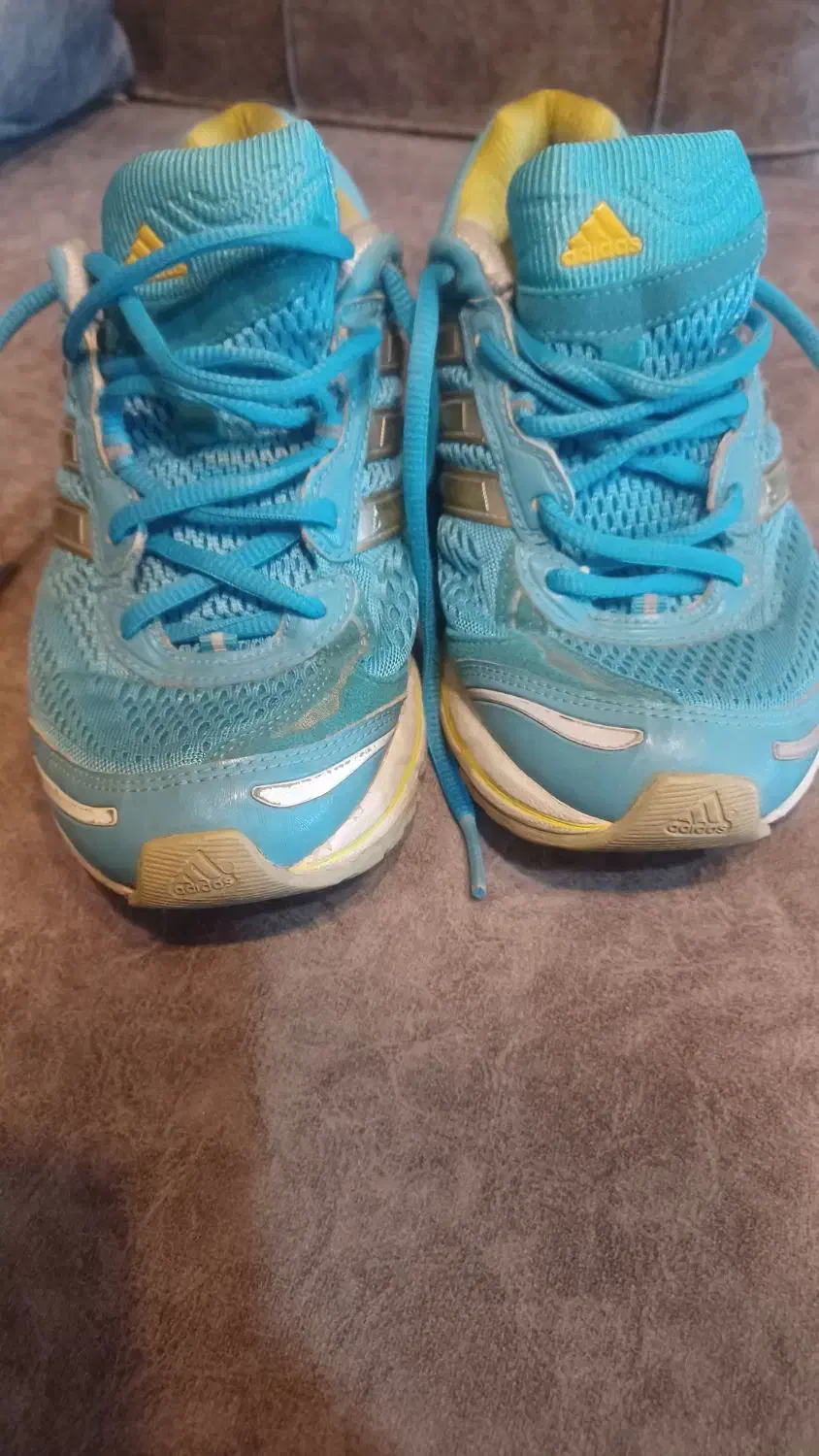 کتونی adidas|کیف، کفش، کمربند|محمدشهر, شهرک پیام (مهرالبرز)|دیوار