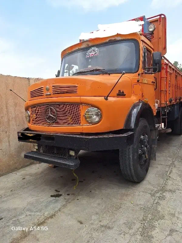 بنزتک باری شاسی مشکی مدل۱۳۷۷/سه رکن بدون تعویض|خودرو سنگین|اسلامشهر, ملکآباد|دیوار