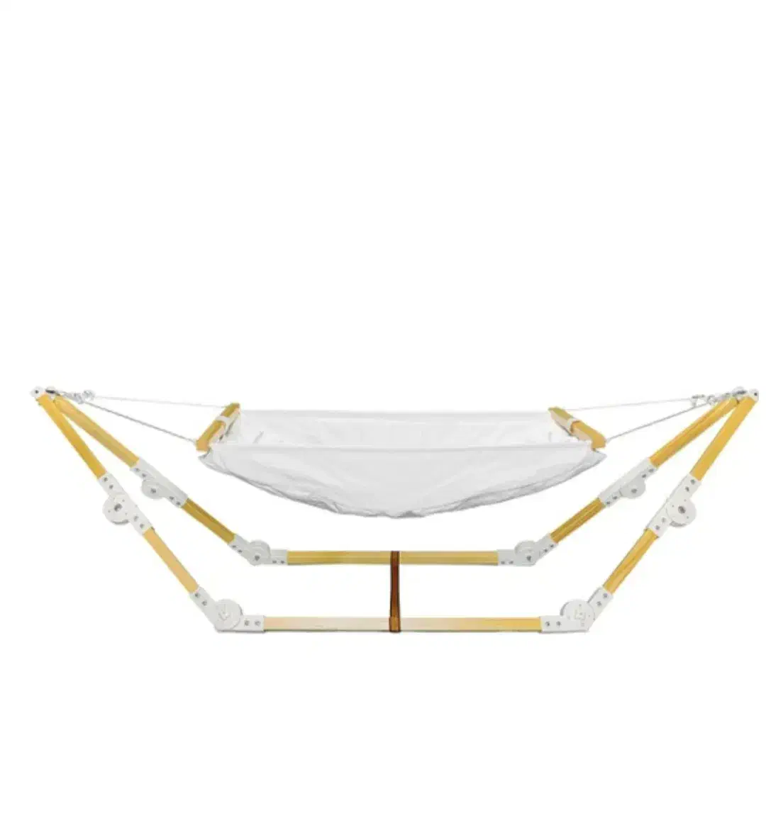 گهواره اساج بانو|تخت و صندلی بچه|نهاوند, |دیوار