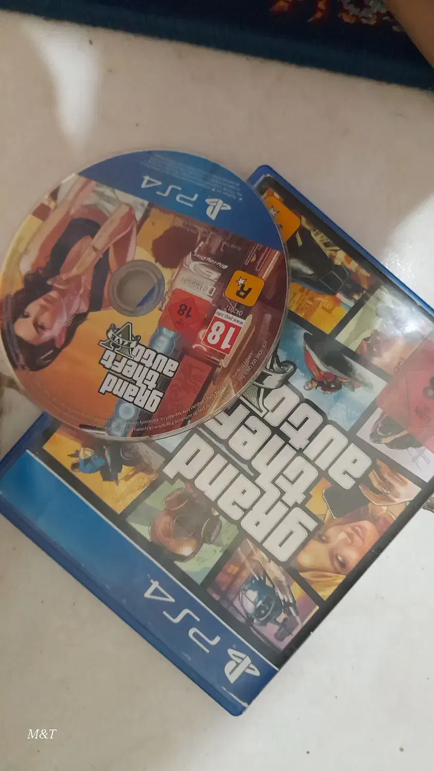 سی دی یا دیسک جی تی ای وی.  GTA V5 برای PS4|کنسول، بازی ویدئویی و آنلاین|رباط‌کریم, مسکن مهر آبشناسان|دیوار