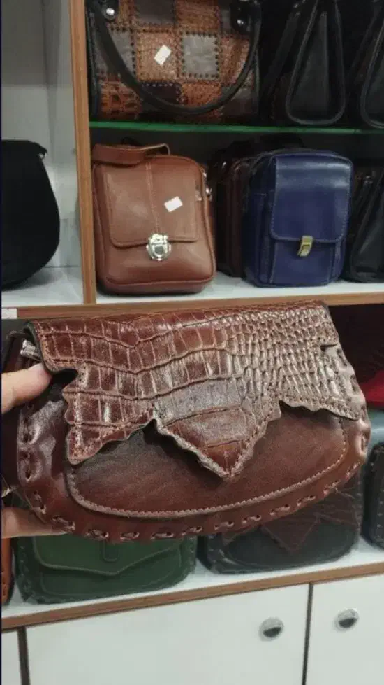 حراج چرم طبیعی تبریز|کیف، کفش، کمربند|خرمآباد, |دیوار