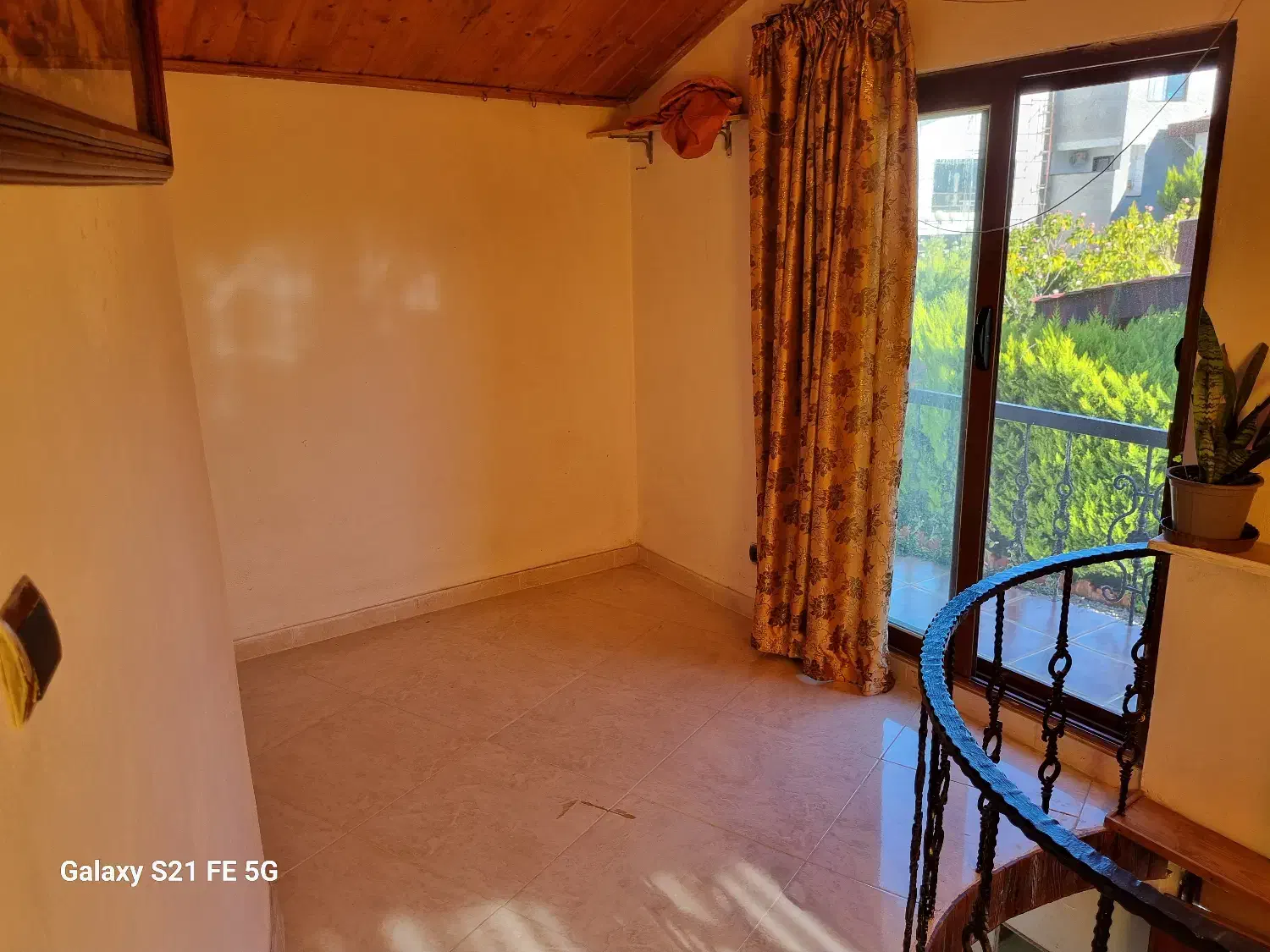 سرایدارزوج درشهرکی درمتل قو|استخدام سرایداری و نظافت|سلمان‌شهر, |دیوار