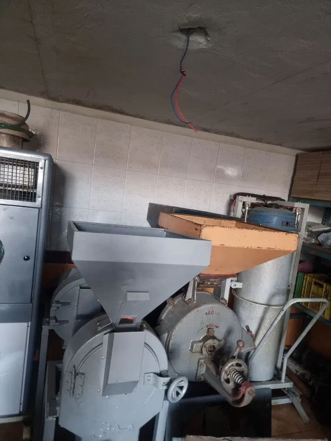 آسیاب ، شکرساب|خردکن، آسیاب، غذاساز|بانه, |دیوار