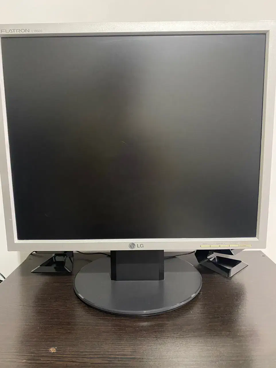 مانیتور ال جی|رایانه رومیزی|فردیس, نسترن غربی|دیوار
