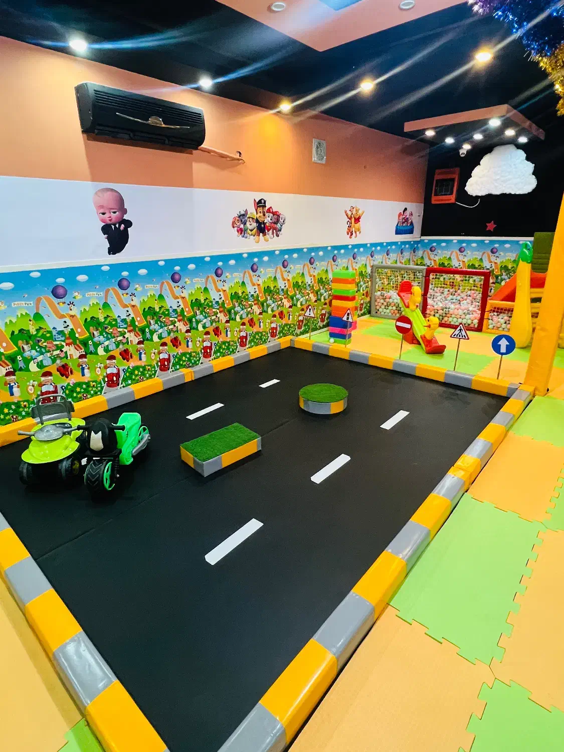 منشی و خاله خانه بازی فقط عصر|استخدام آموزشی|قم, باجک سه|دیوار