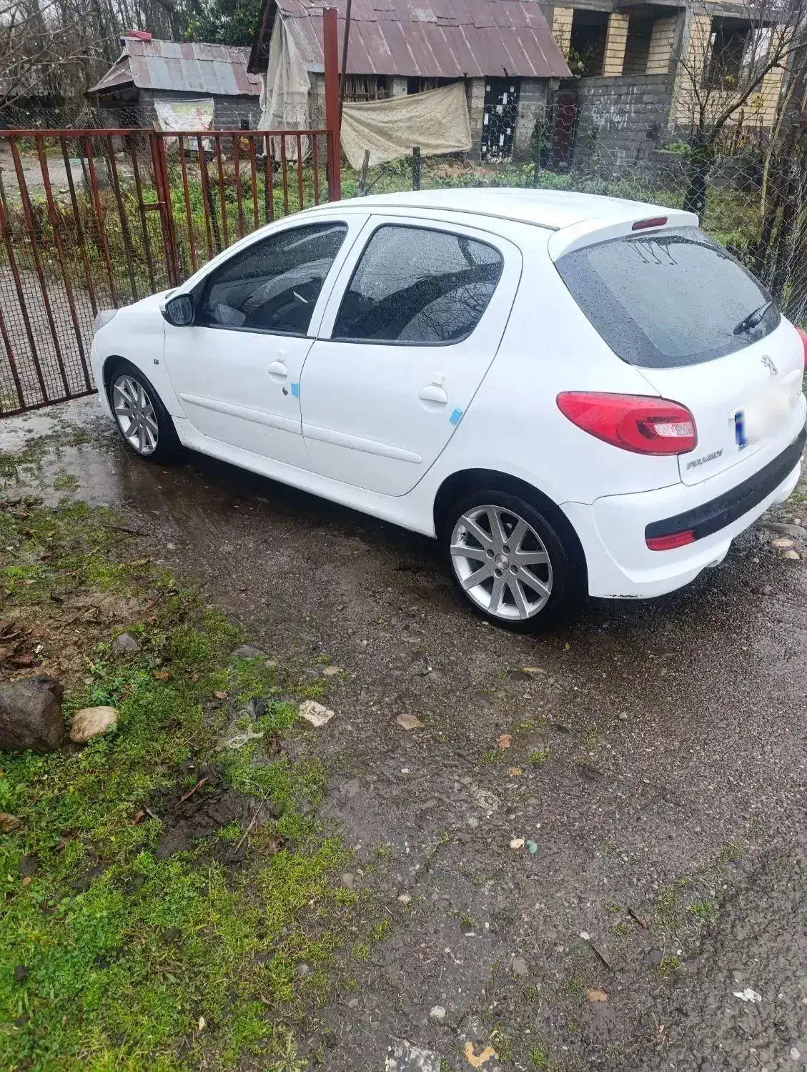 ماشین ۲۰۷|خودرو سواری و وانت|سیاهکل, |دیوار