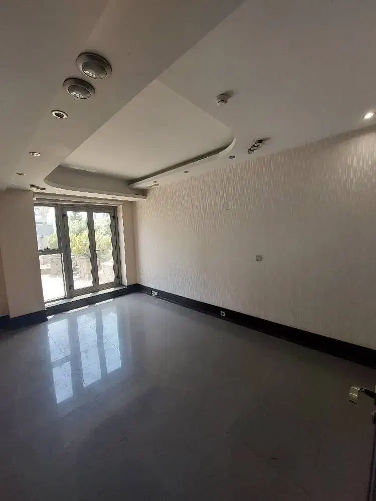 ۸۰متر/سنداداری/۳اتاق۲پارکینگ۱۰۰مترحیاط/شمال جردن|اجارهٔ دفتر کار، اتاق اداری، مطب|تهران, امانیه|دیوار