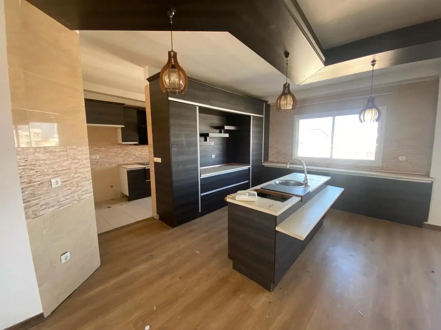 ۲۰۰ متر آپارتمان خیابان تهران|فروش آپارتمان|قائمشهر, |دیوار