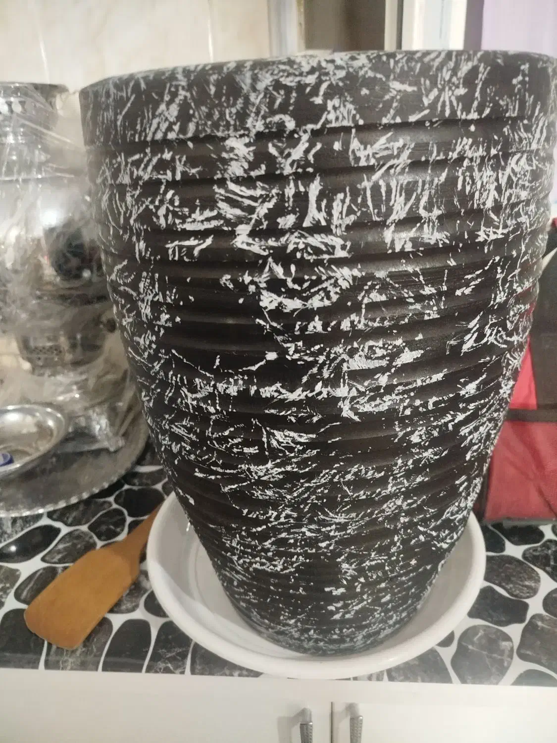 گلدان سفالی بزرگ|گل و گیاه طبیعی|محمدیه-قزوین, |دیوار