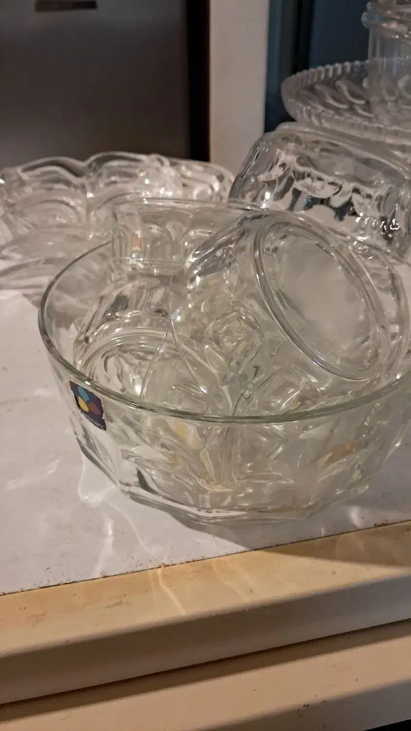 گریستال|ظروف سرو و پذیرایی|پردیس, فاز ۸|دیوار