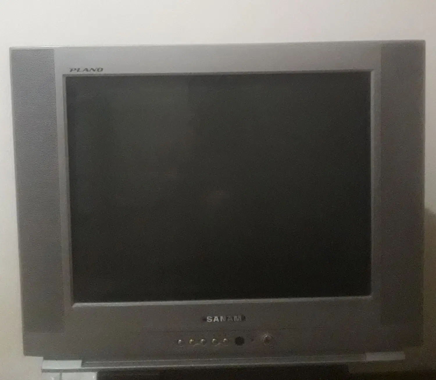 تلویزیون سالم|تلویزیون و پروژکتور|پرند, فاز ۵|دیوار