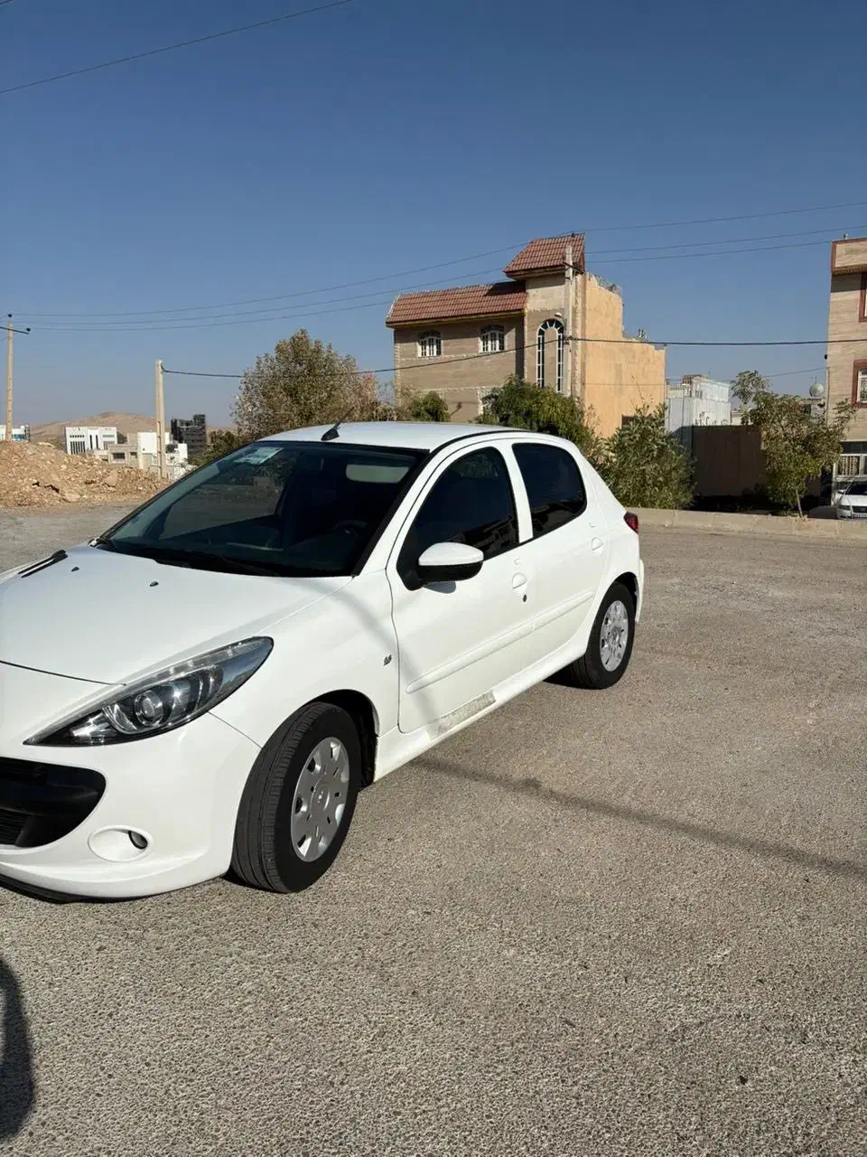 ۲۰۷ سقف فلز،فرمون برقی،مدل ۱۴۰۰|خودرو سواری و وانت|شیراز, شهرک گلدشت حافظ‎|دیوار
