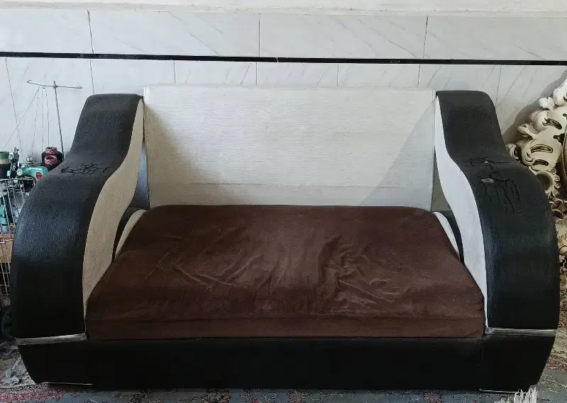 دوتا صندلی ۲۰۰تومن|مبلمان خانگی و میز عسلی|دزفول, |دیوار