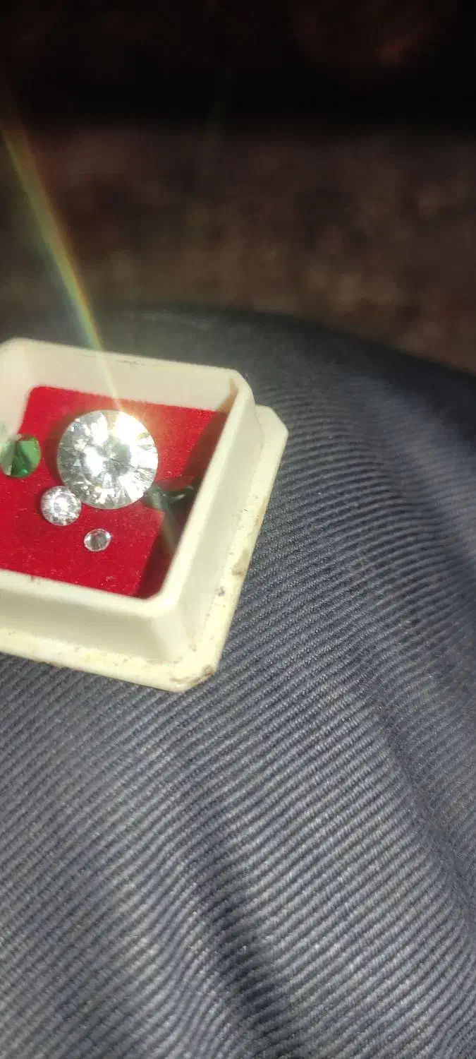 الماس سنگ معدنی برلیان تخمه قیمتی قدیم|جواهرات|شهریار, رضی آباد پایین|دیوار