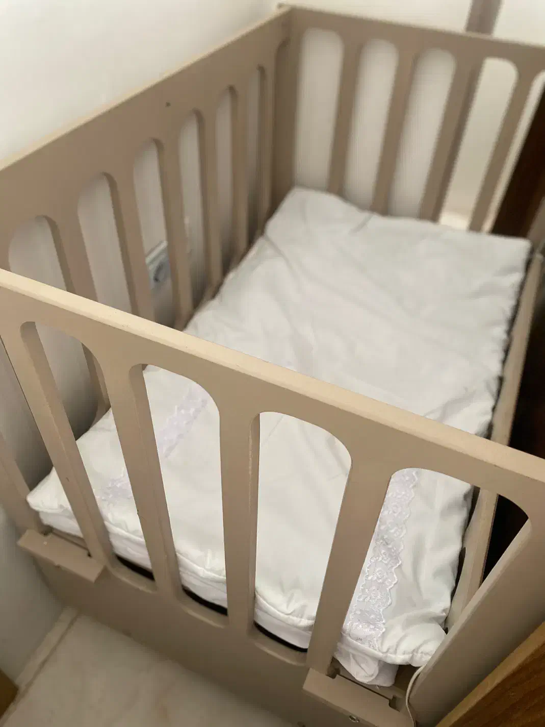 تخت کنارمادرکاملا سالم|تخت و صندلی بچه|محمدیه-قزوین, |دیوار