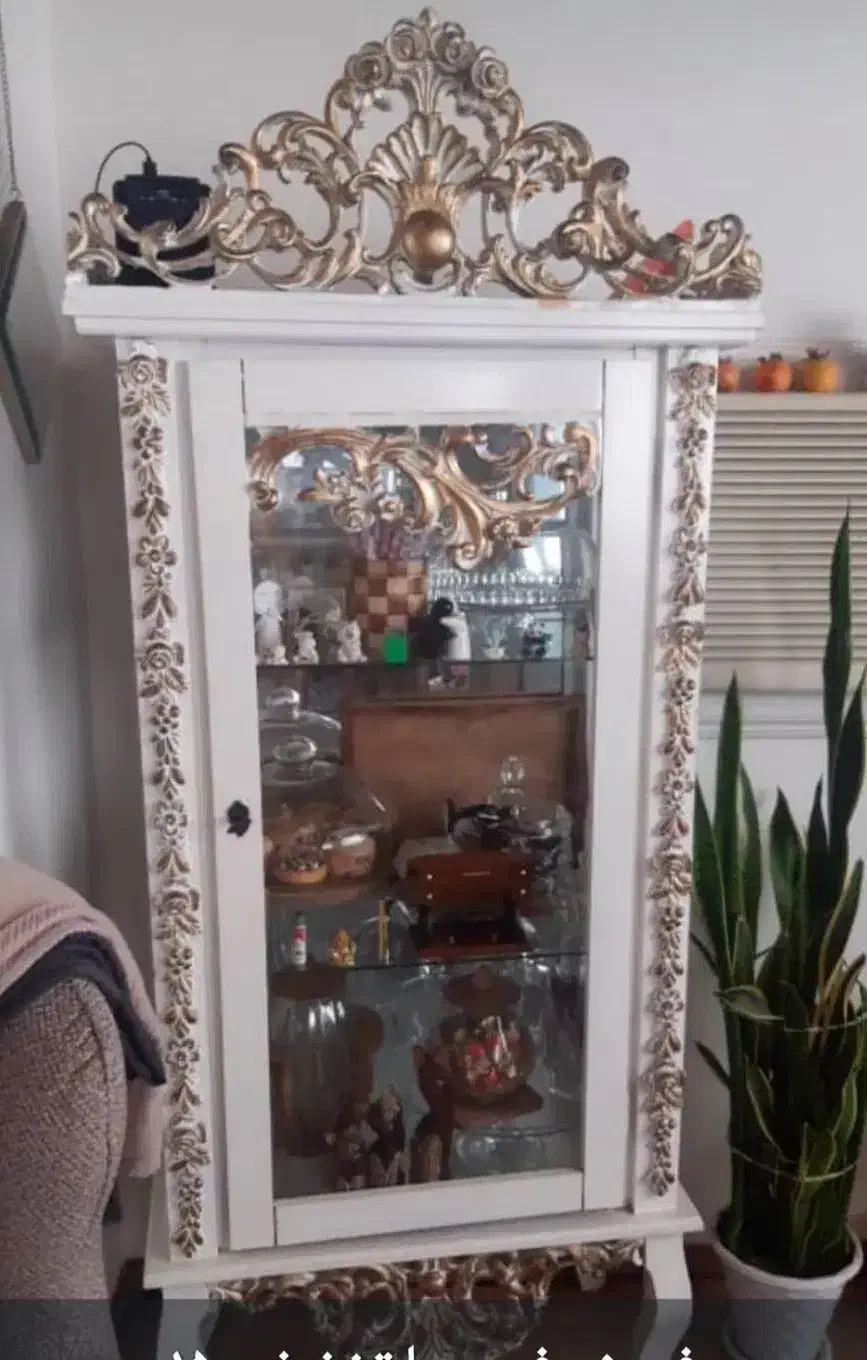 بوفه سفید و طلایی|بوفه، ویترین، کنسول|بندر انزلی, شالیور|دیوار