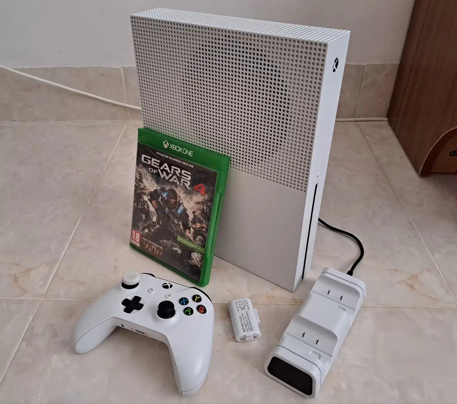 Xbox one S 1tb دیسک خور|کنسول، بازی ویدئویی و آنلاین|خلخال, |دیوار