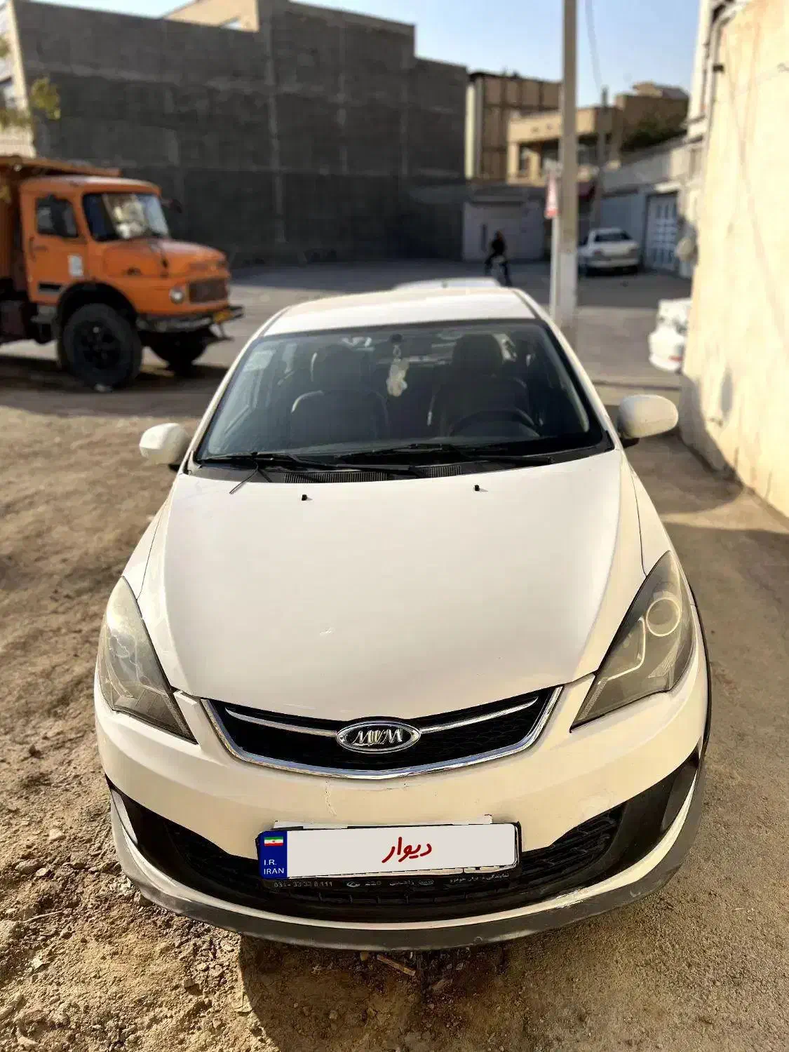 ام وی ام ۳۱۵ بدونه رنگ کم کار|خودرو سواری و وانت|خمینیشهر, |دیوار