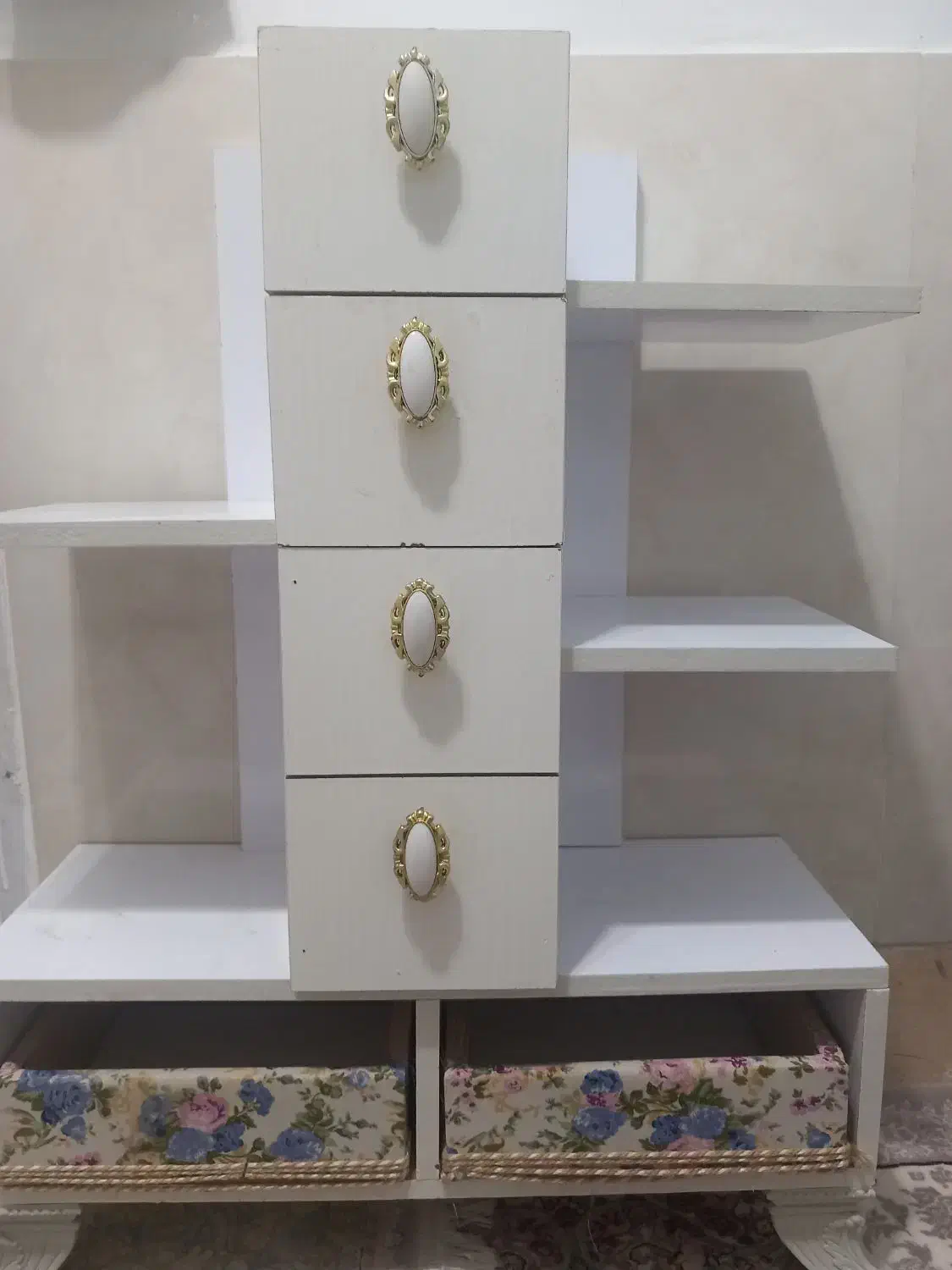 پایه قابلمه|آب‌چکان و نظم‌دهنده ظروف|تربت‌حیدریه, شهید بهشتی|دیوار