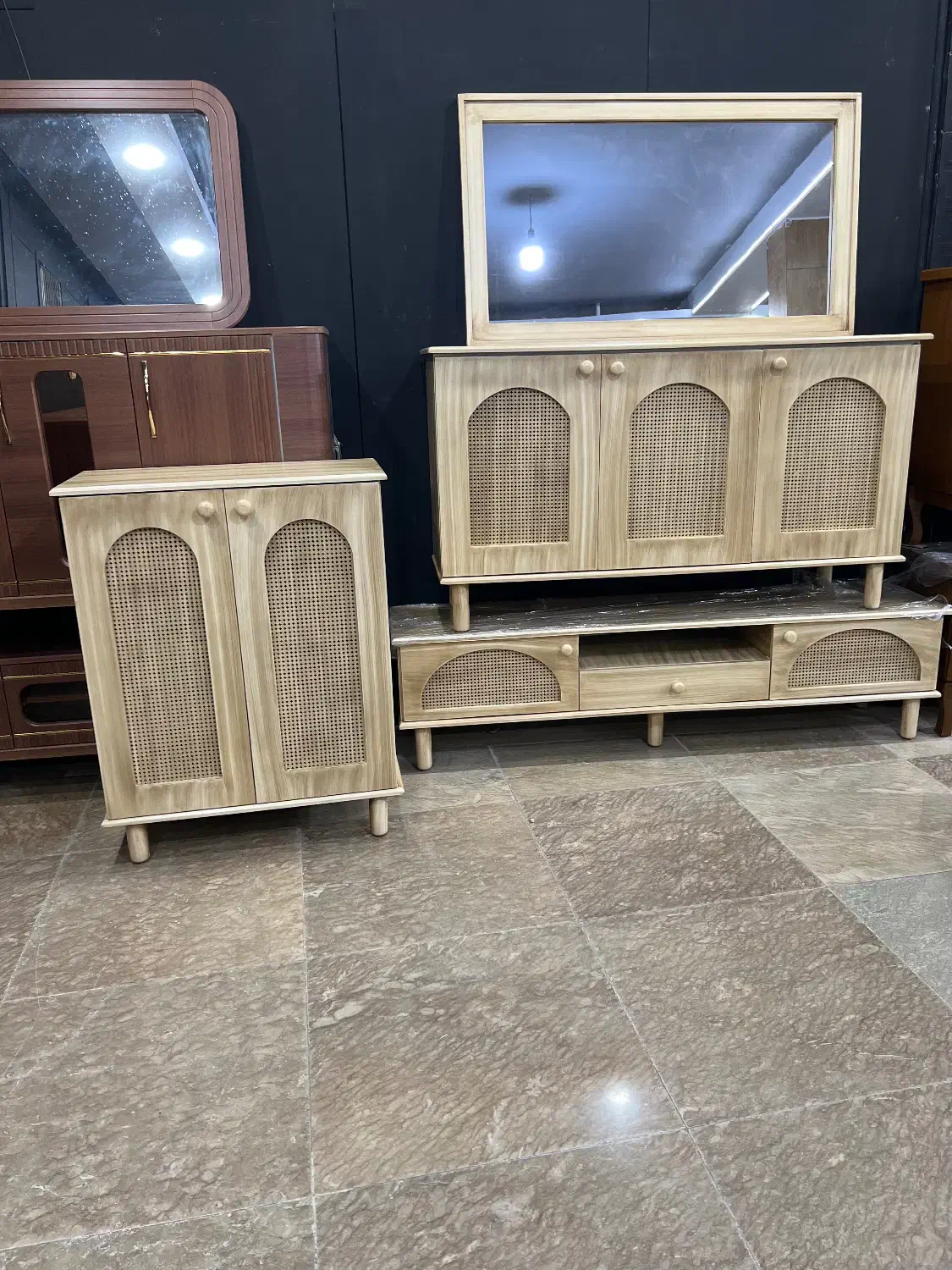 کنسول آینه مینیمال|بوفه، ویترین، کنسول|کرج, پیشاهنگی|دیوار