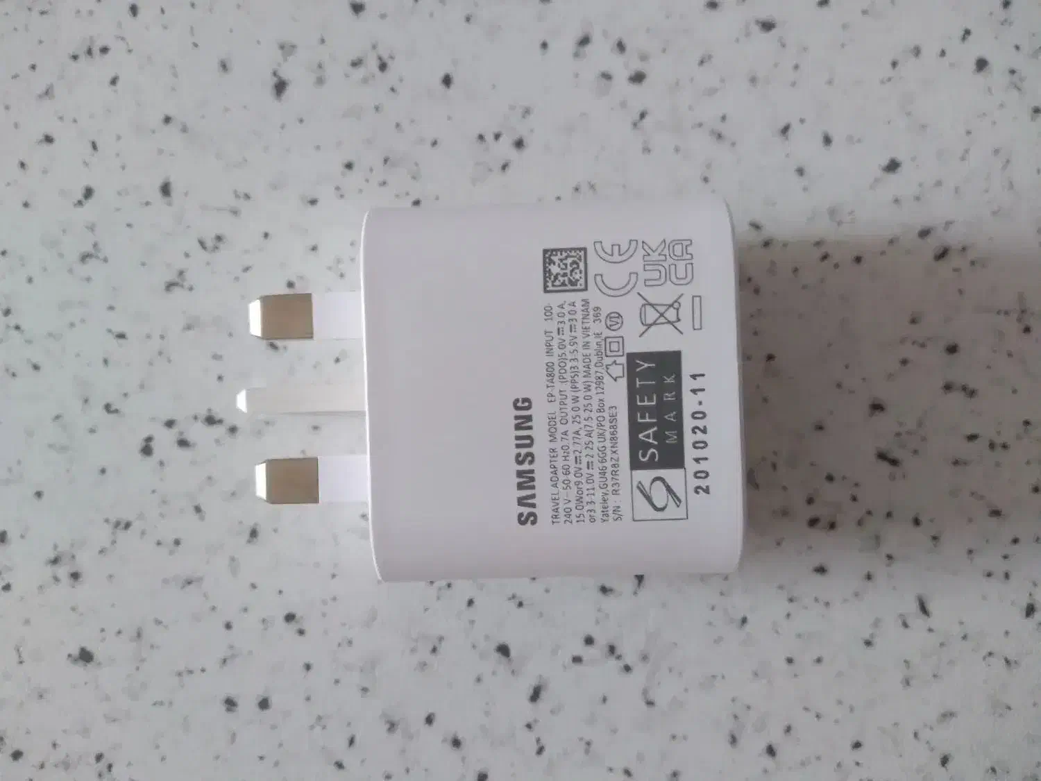 شارژر ۲۵ وات معاوضه م میکنم|لوازم جانبی موبایل و تبلت|زابل, |دیوار