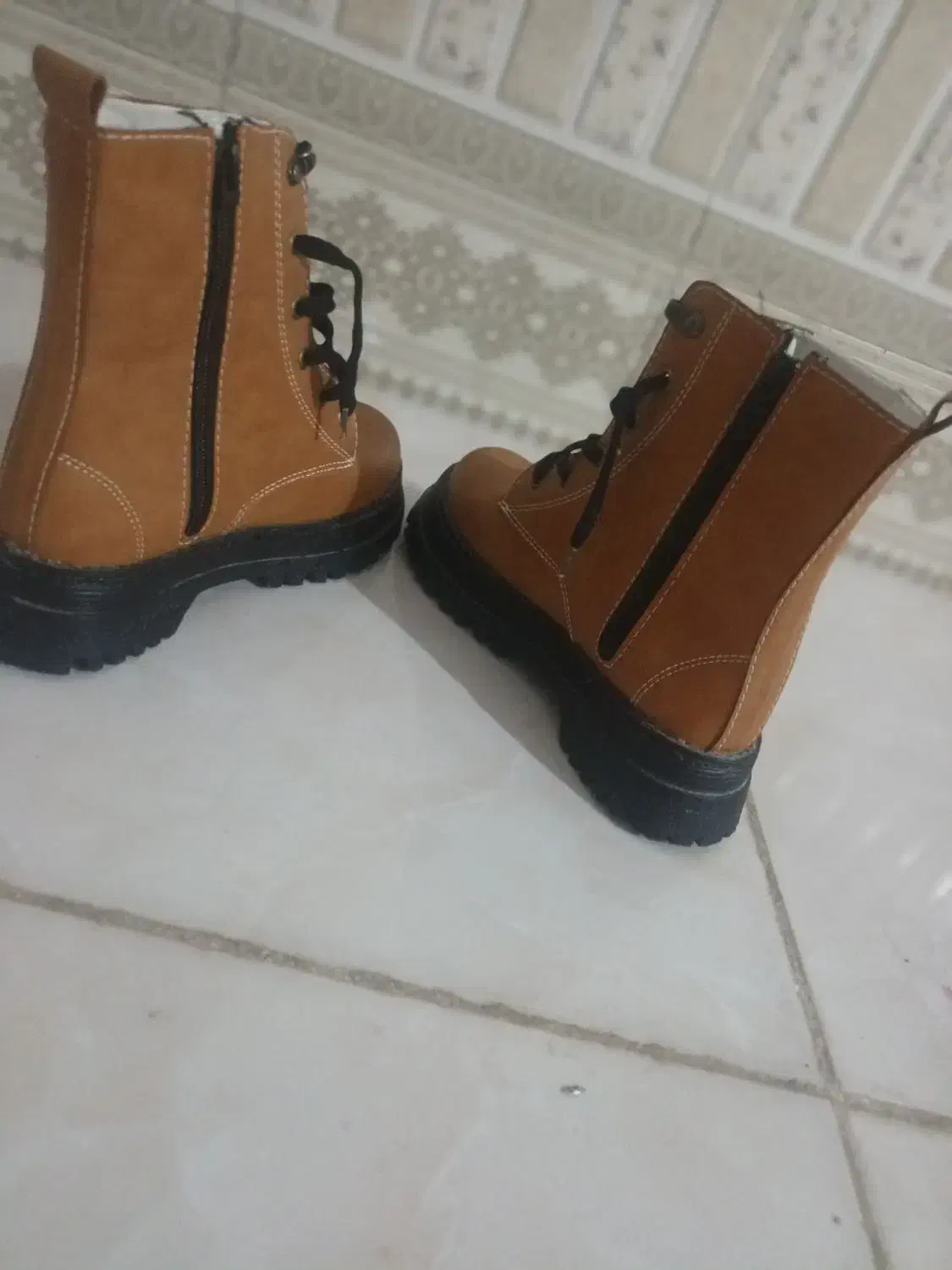 بوت.|کیف، کفش، کمربند|نورآباد ممسنی, |دیوار