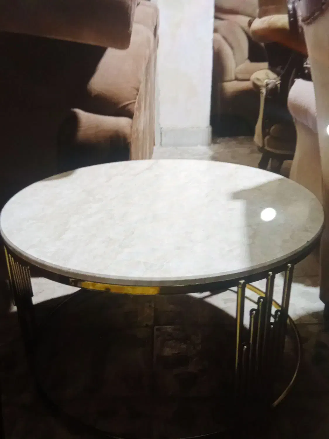 میز جلو مبلی پایه استیل طلایی|مبلمان خانگی و میز عسلی|گنبد کاووس, |دیوار