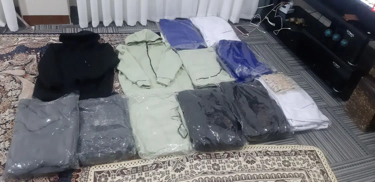 هودی|لباس|اسفراین, |دیوار