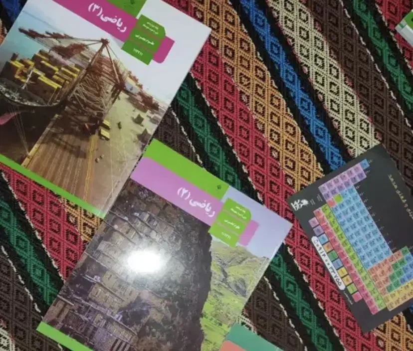 کتاب های درسی مدرسه دهم و یازدهم|کتاب و مجله آموزشی|ساری, |دیوار