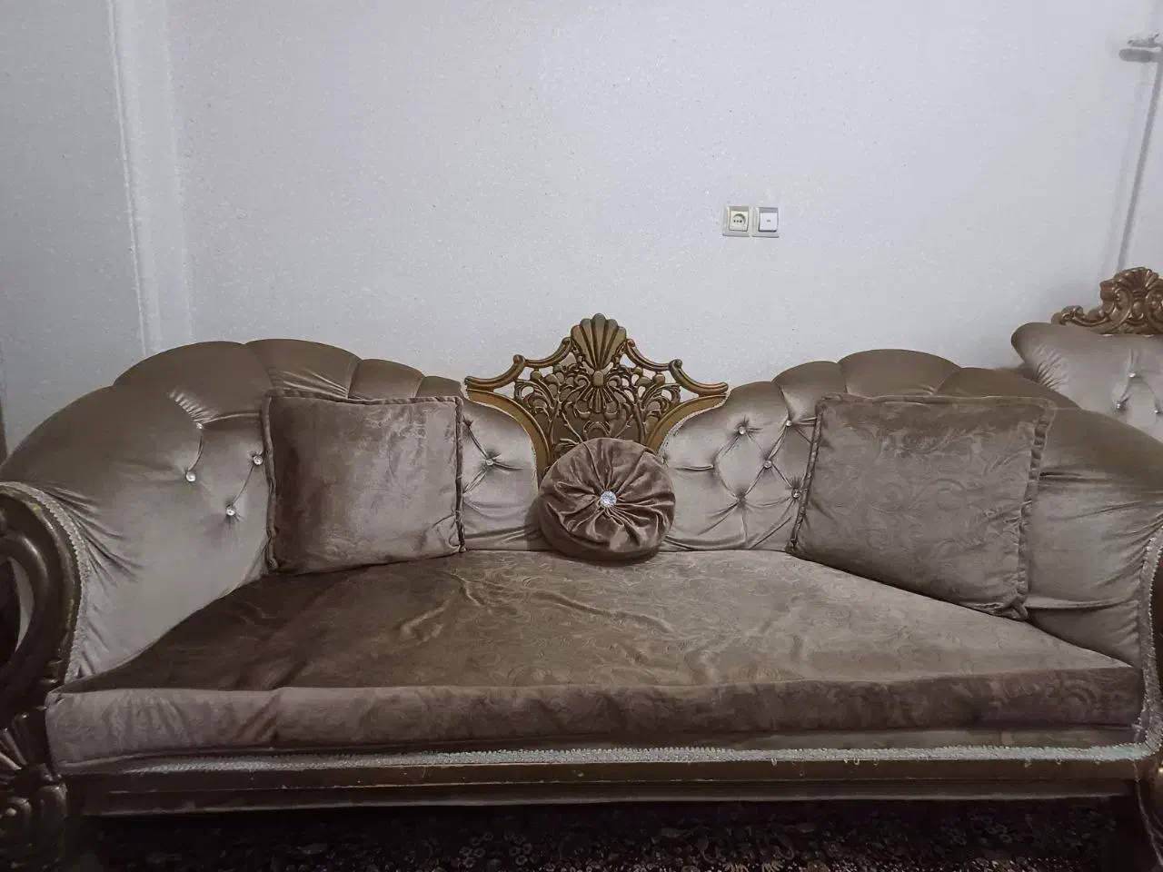 مبل سلطنتی|مبلمان خانگی و میز عسلی|لاهیجان, فیاض|دیوار
