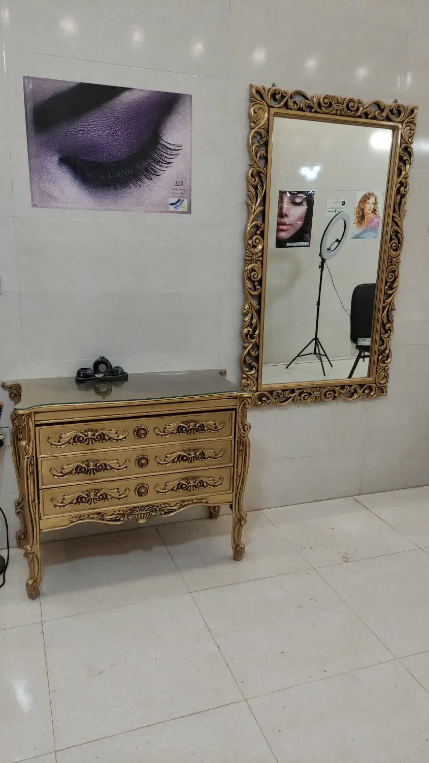 میز وآیینه منبت برای سالن ارایش|آرایشگاه و سالنهای زیبایی|برخوار, |دیوار