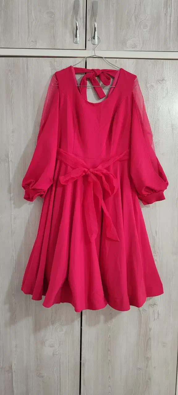 لباس مجلسی|لباس|اراک, |دیوار