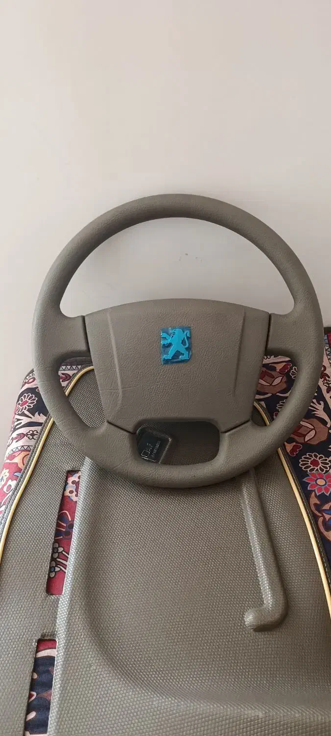 قربیلک فرمان ۴۰۵ کرم ایربگ خور|قطعات یدکی و لوازم جانبی|تبریز, |دیوار