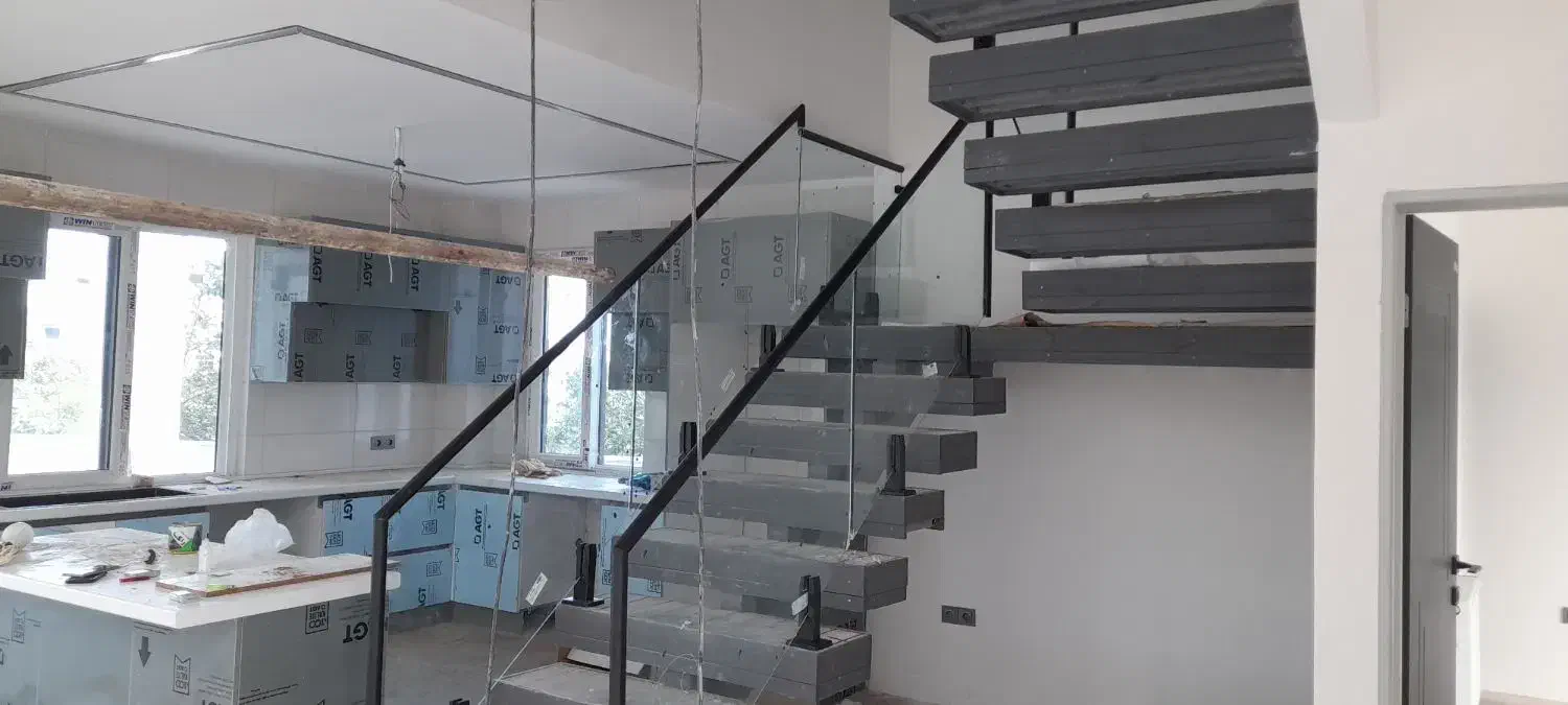 شیشه بالکنی /شیشه تاشو / شیشه ریلی|خدمات پیشه و مهارت|تهران, کرمان|دیوار