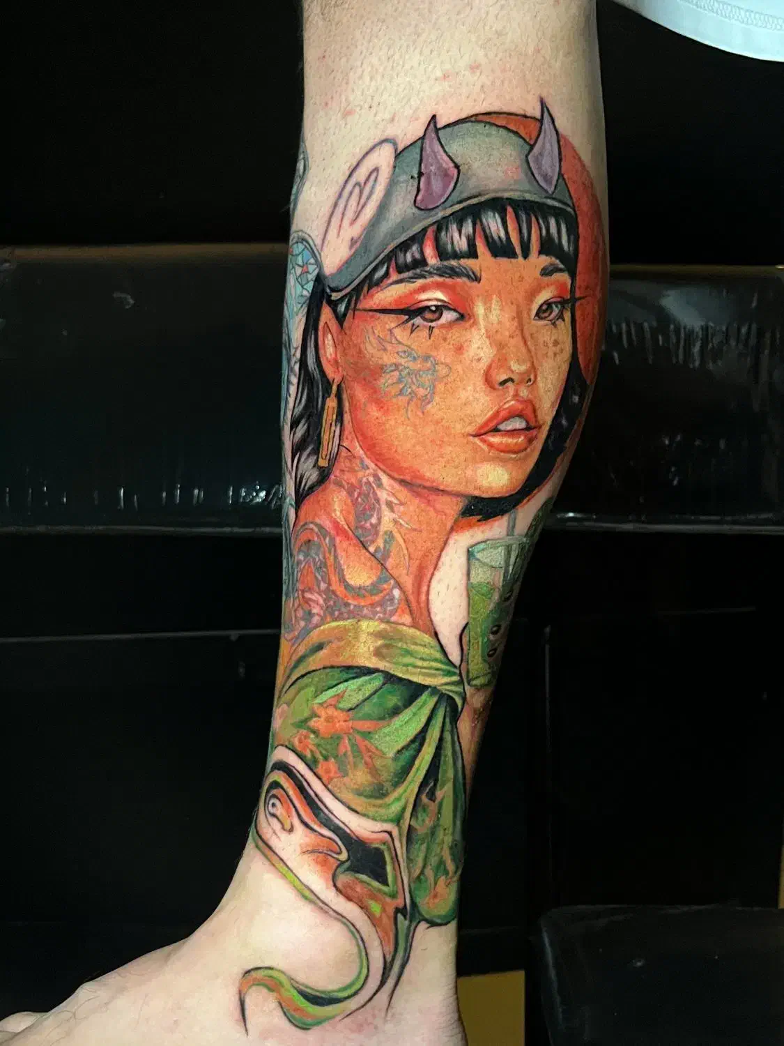 تتو پرند رباط|خدمات آرایشگری و زیبایی|پرند, فاز ۴|دیوار