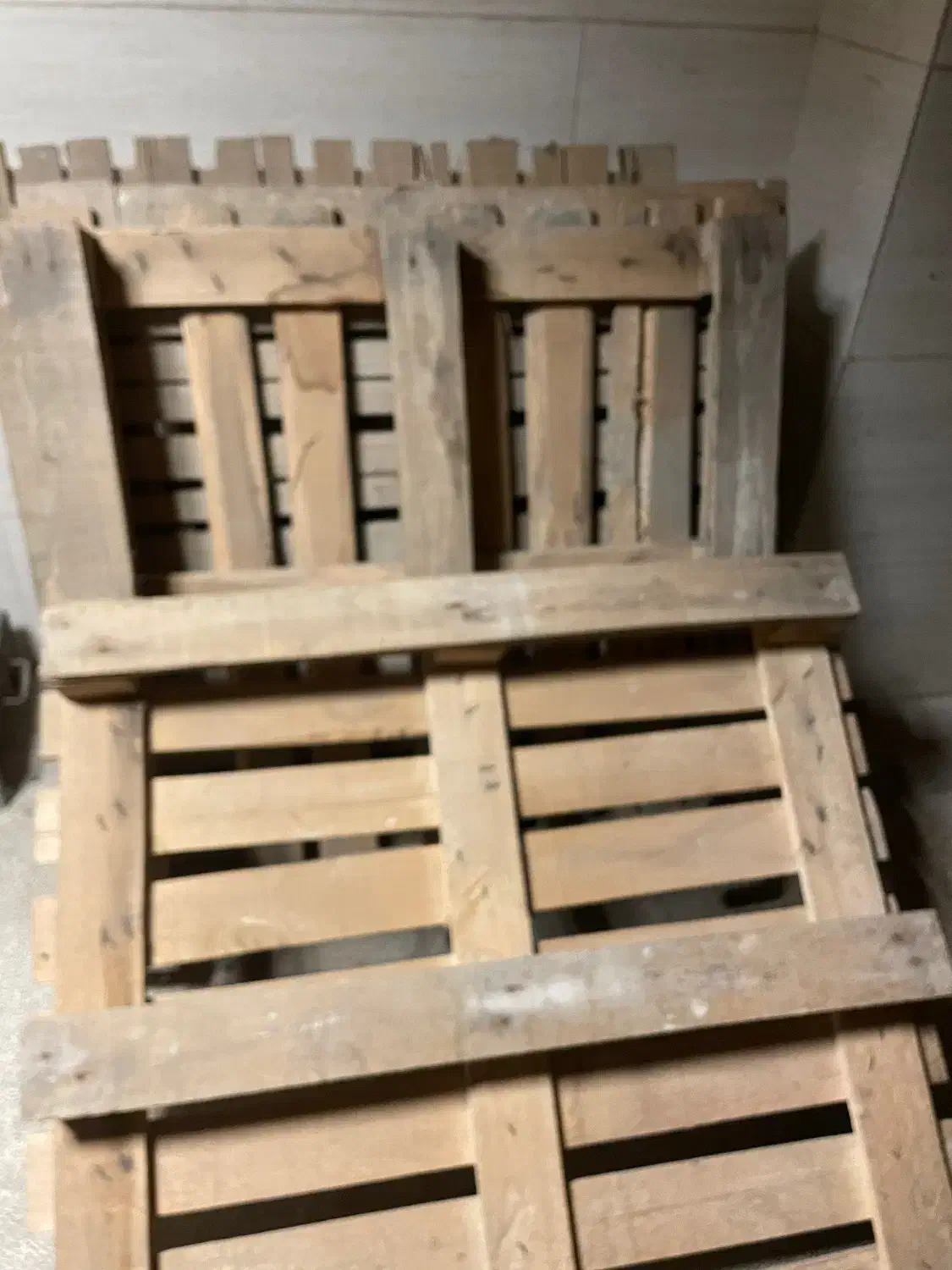 پالت چوبی|مصالح و تجهیزات ساختمان|اهواز, کوی عابدی|دیوار