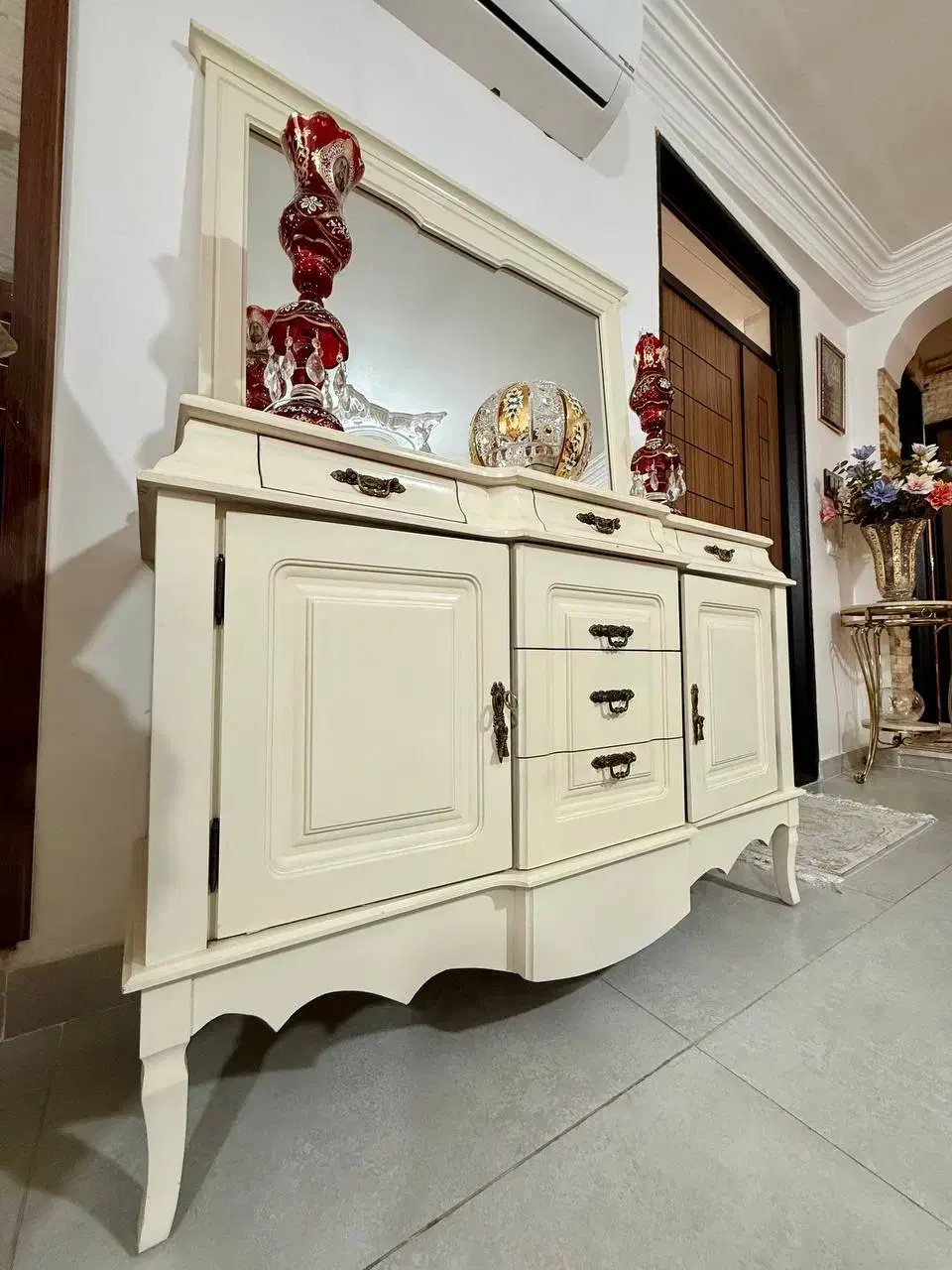 تمییز و نو|بوفه، ویترین، کنسول|پلدشت, |دیوار