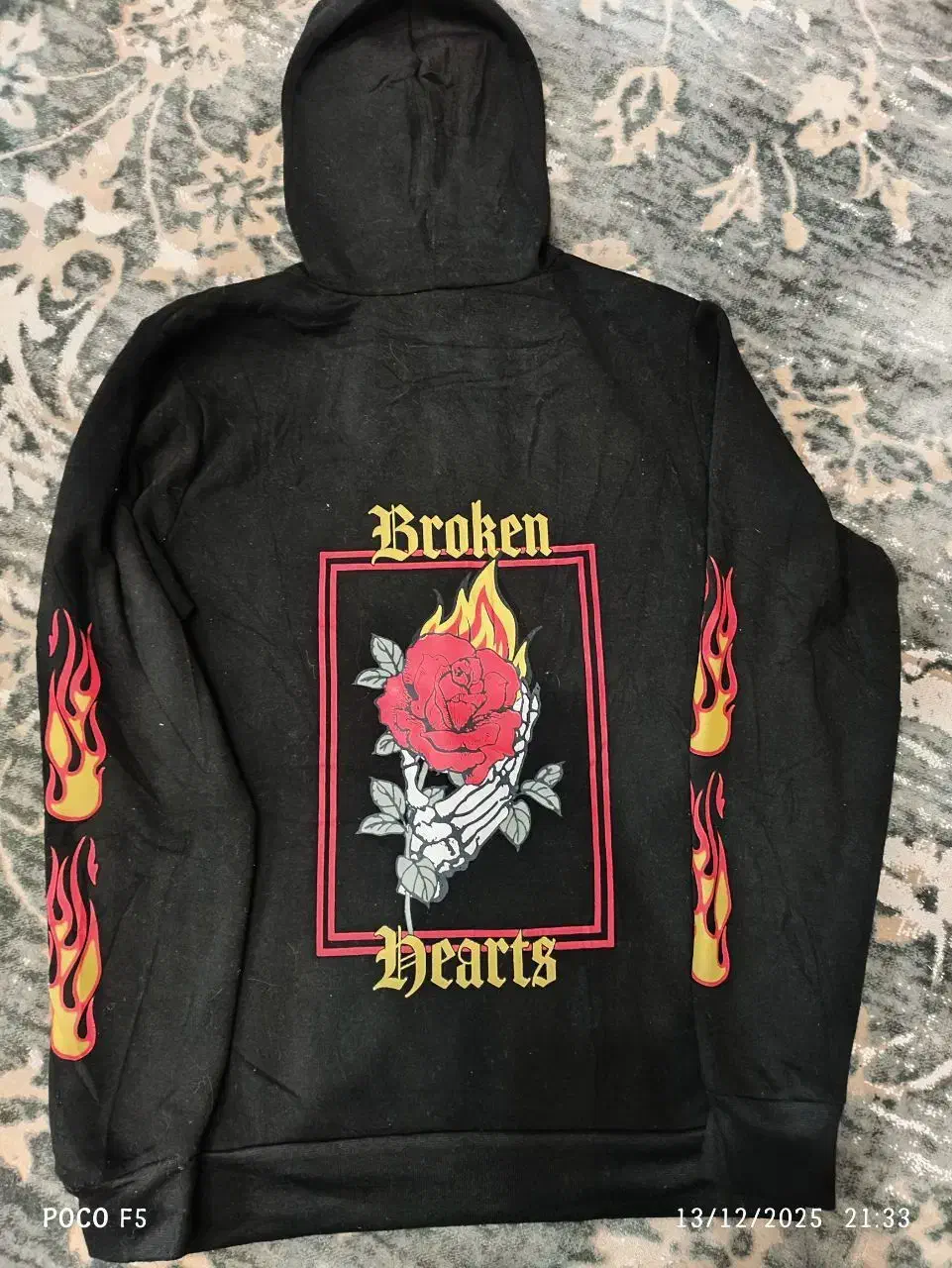 هودی|لباس|ابهر, |دیوار