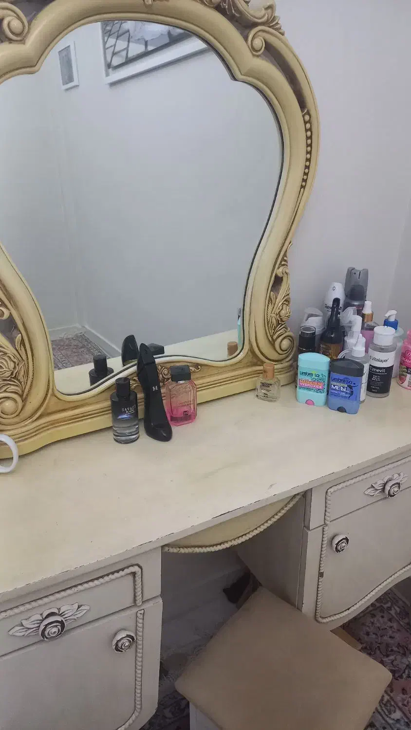 ست میز آرایشی و پاتختی|تخت و سرویس خواب|تهران, صد دستگاه|دیوار