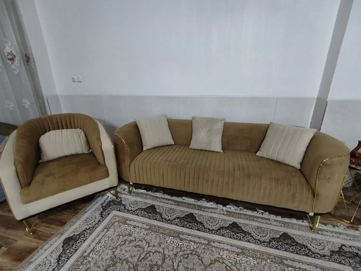 مبلمان و سرویس خواب|مبلمان خانگی و میز عسلی|لنجان, |دیوار