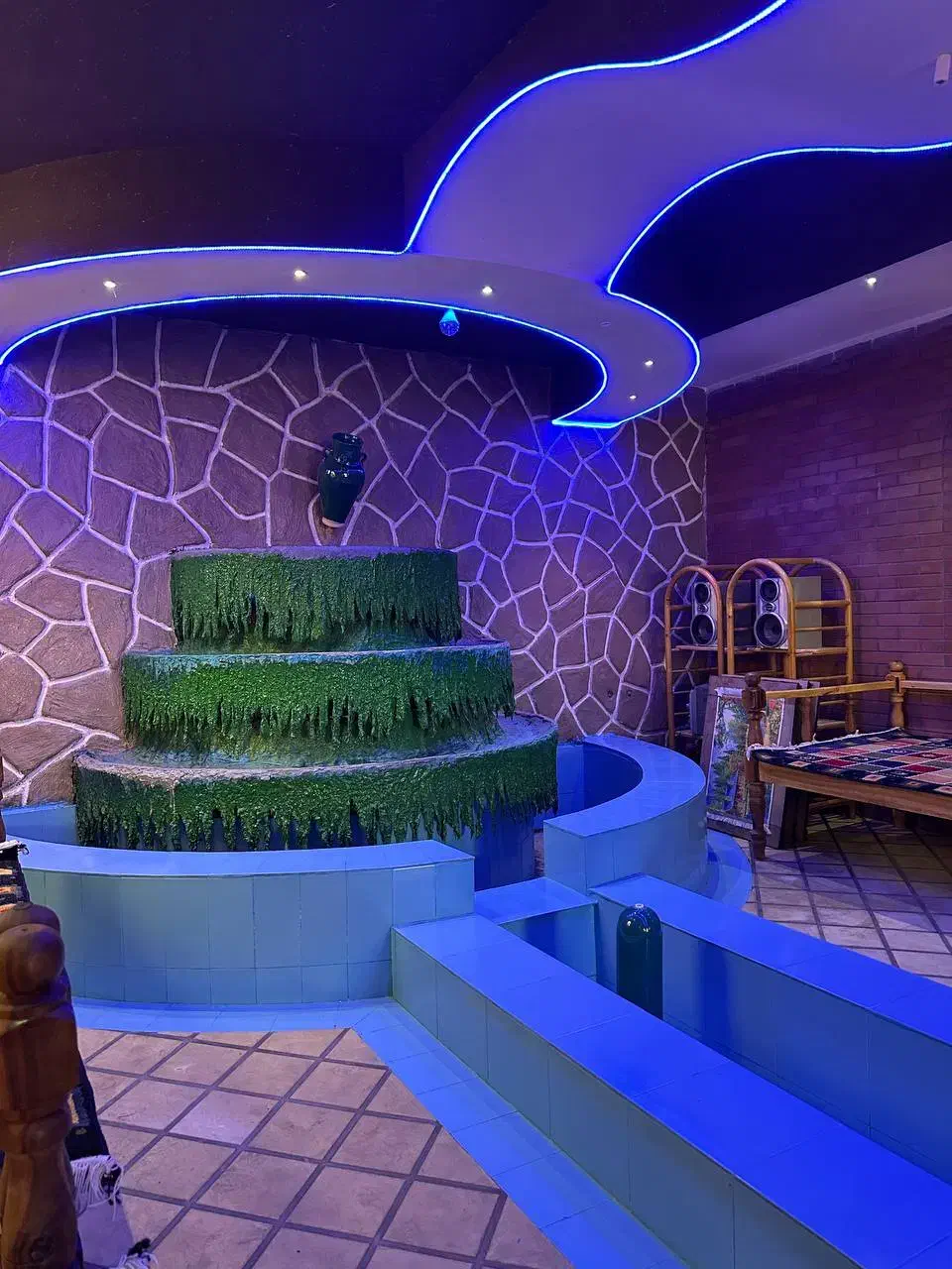 ویلا باغ سنتی برای مسافران و مهمونی وتولد|اجارهٔ کوتاهمدت ویلا و باغ|کاشان, امیرکبیر|دیوار