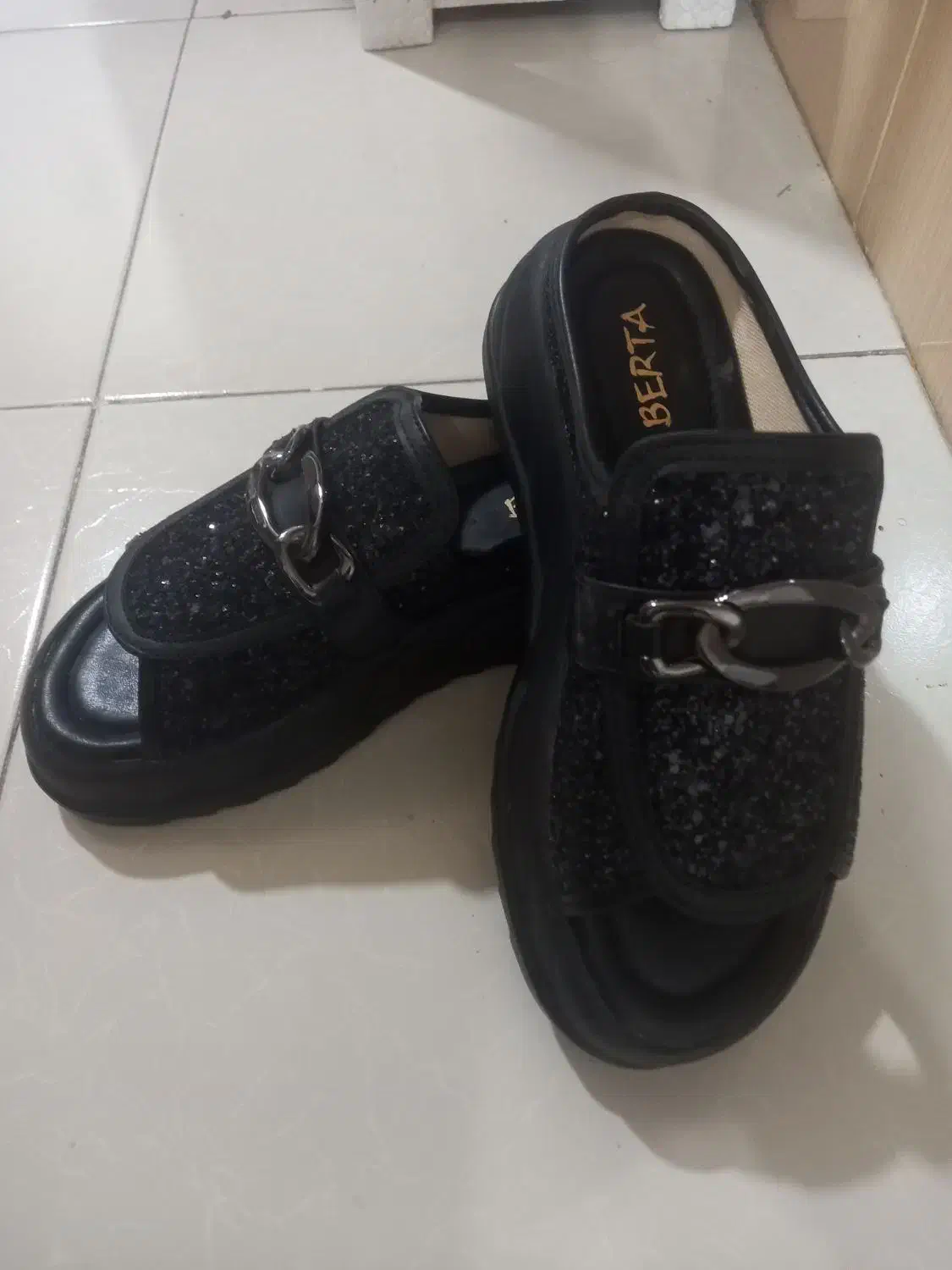 صندل مجلسی|کیف، کفش، کمربند|سنندج, |دیوار