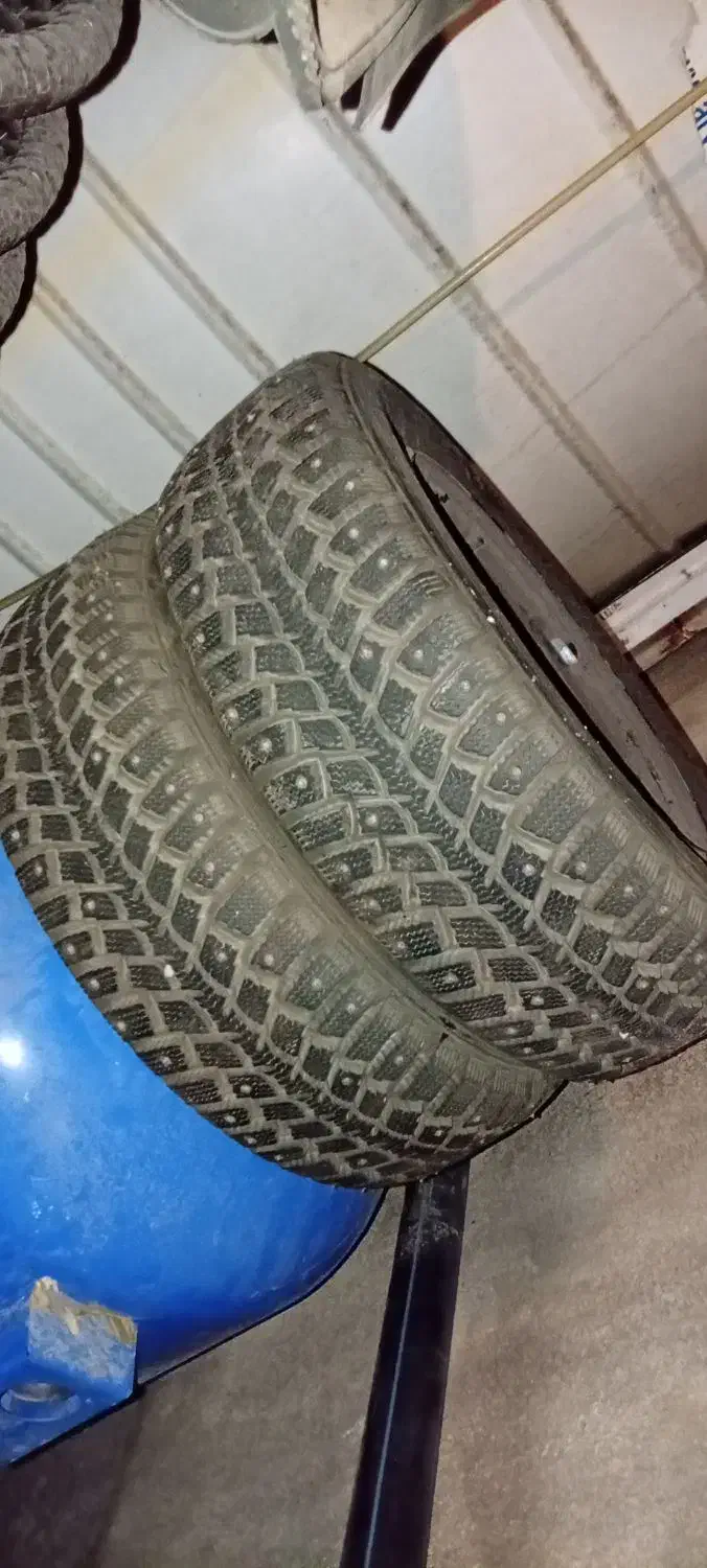 یک جفت لاستیک یخ شکن پژو|قطعات یدکی و لوازم جانبی|تهران, اختیاریه|دیوار