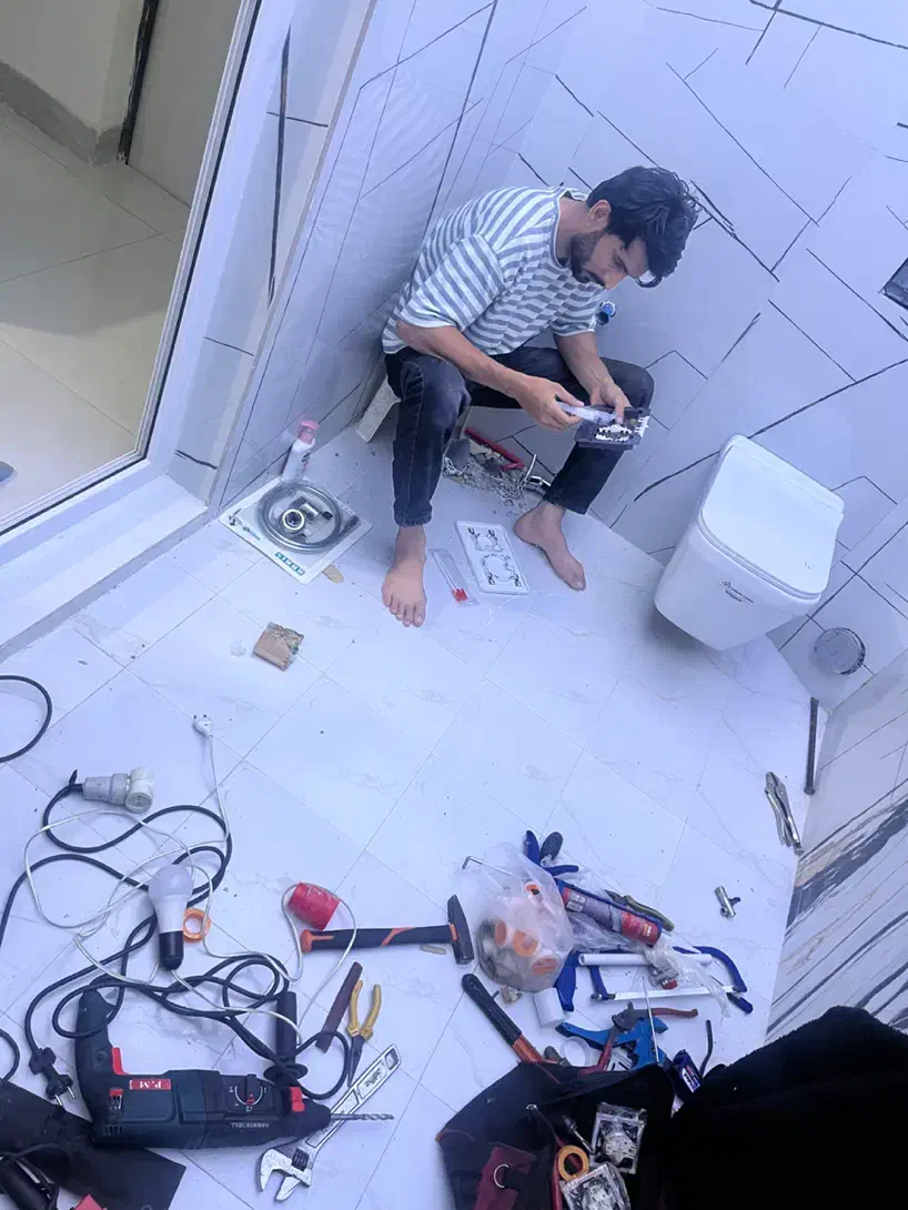 لوله کشی نصب پمپ ابگرمکن روشویی تولت والهنگ تعمیرا|خدمات پیشه و مهارت|بندرعباس, |دیوار