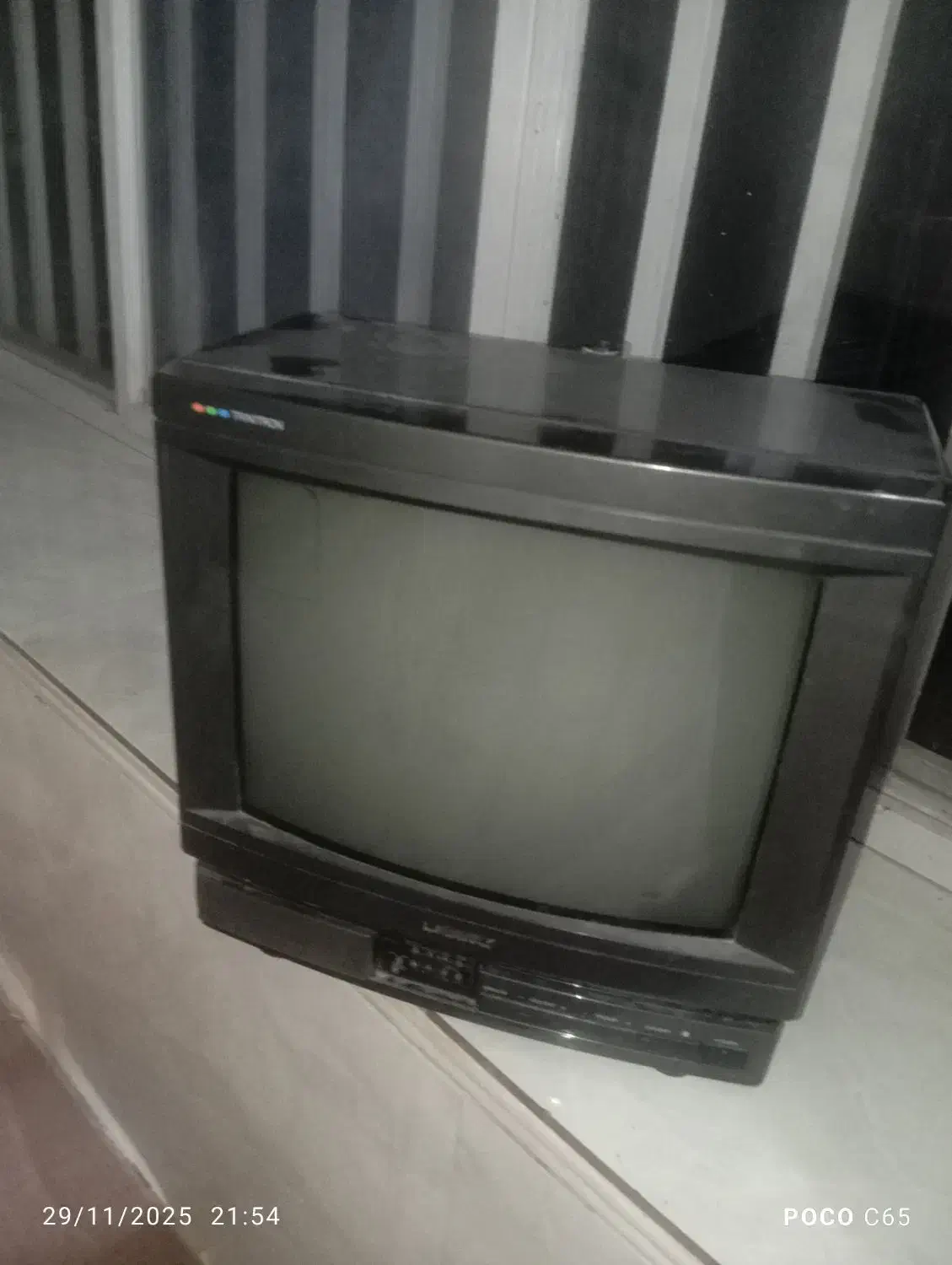 تلویزیون 14 اینچ|تلویزیون و پروژکتور|رفسنجان, |دیوار