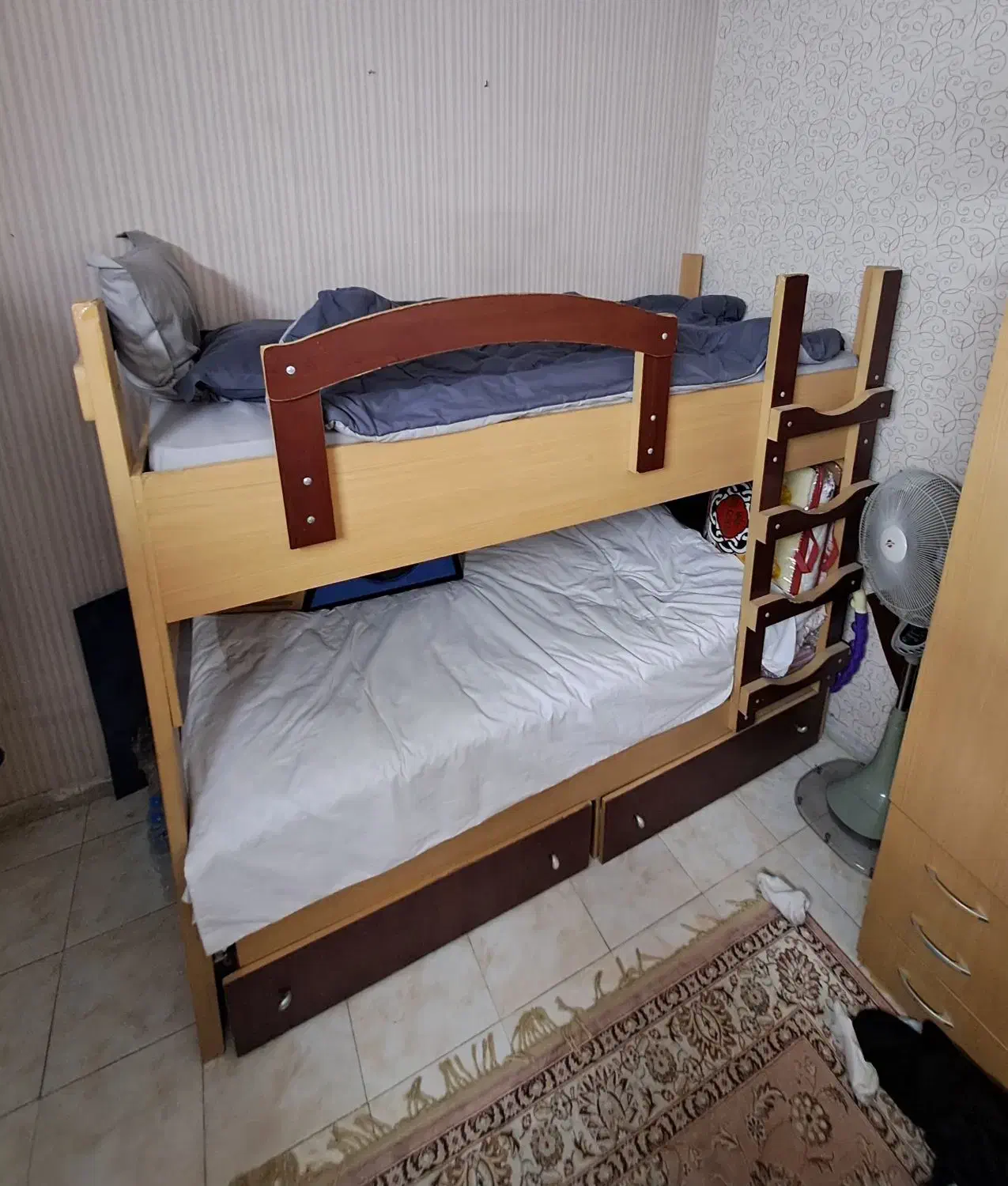 تخت و کمد|تخت و سرویس خواب|تهران, قنات‌کوثر|دیوار