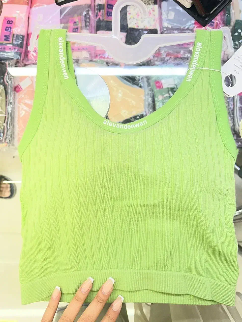 نیم‌تنه ورزشی خارجی بسیار با کیفیت|لباس|تبریز, |دیوار