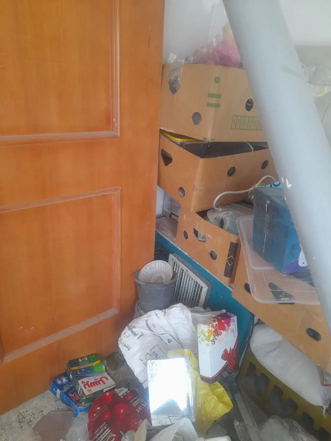 درب چوبی سالم|کلکسیون اشیاء عتیقه|ابریشم, |دیوار