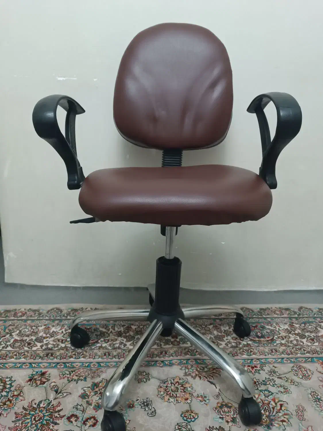 صندلی|صندلی و نیمکت|همدان, |دیوار