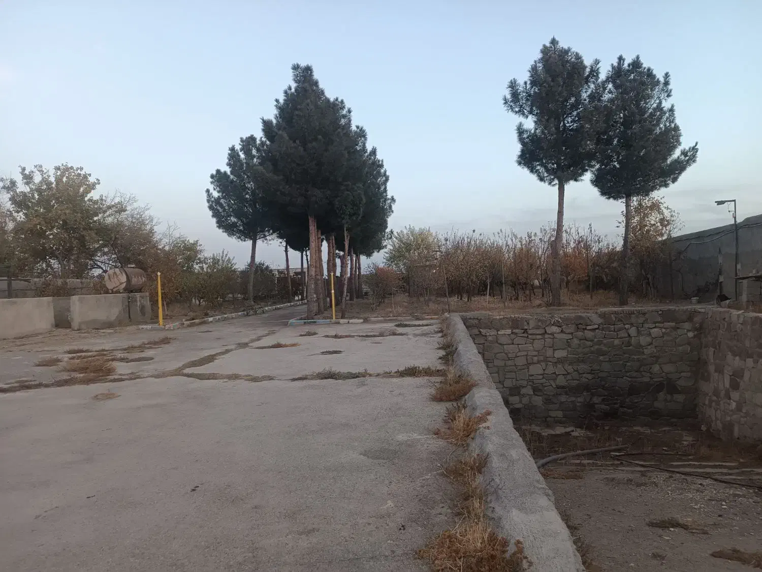 زمین باغی دور دیوار گلمکان سند شش دانگ متداژ 3200|فروش خانه و ویلا|گلمکان, |دیوار